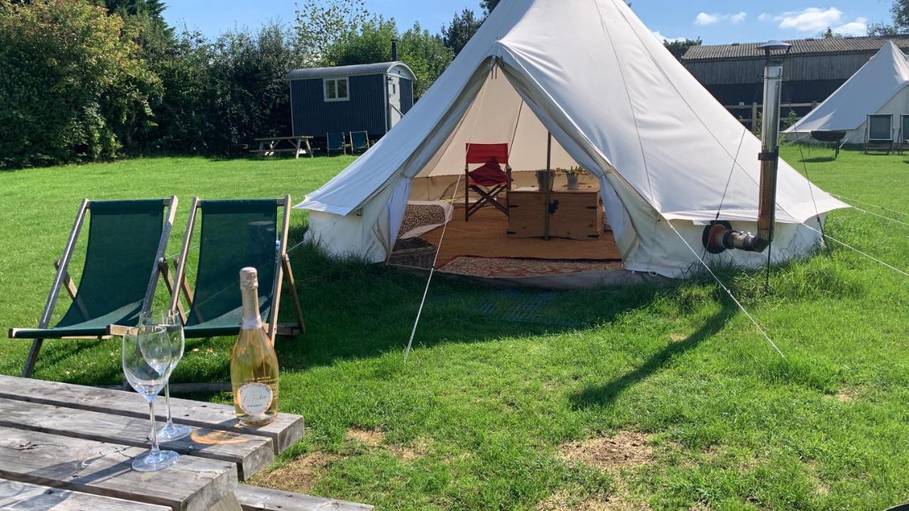 Home Farm Radnage Glamping Bell Tent 6, With Log Burner And Fire Pit High Wycombe Exteriör bild